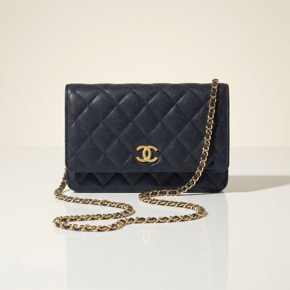 Pochette Intemporelle WOC – L'Éclat Bleu Marine