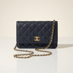 Pochette Intemporelle WOC – L'Éclat Bleu Marine